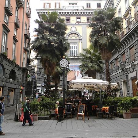 Casa Vacanze Napoli Centro Carmen & Sara Eksteriør bilde