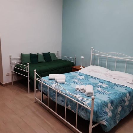 Casa Vacanze Napoli Centro Carmen & Sara Eksteriør bilde