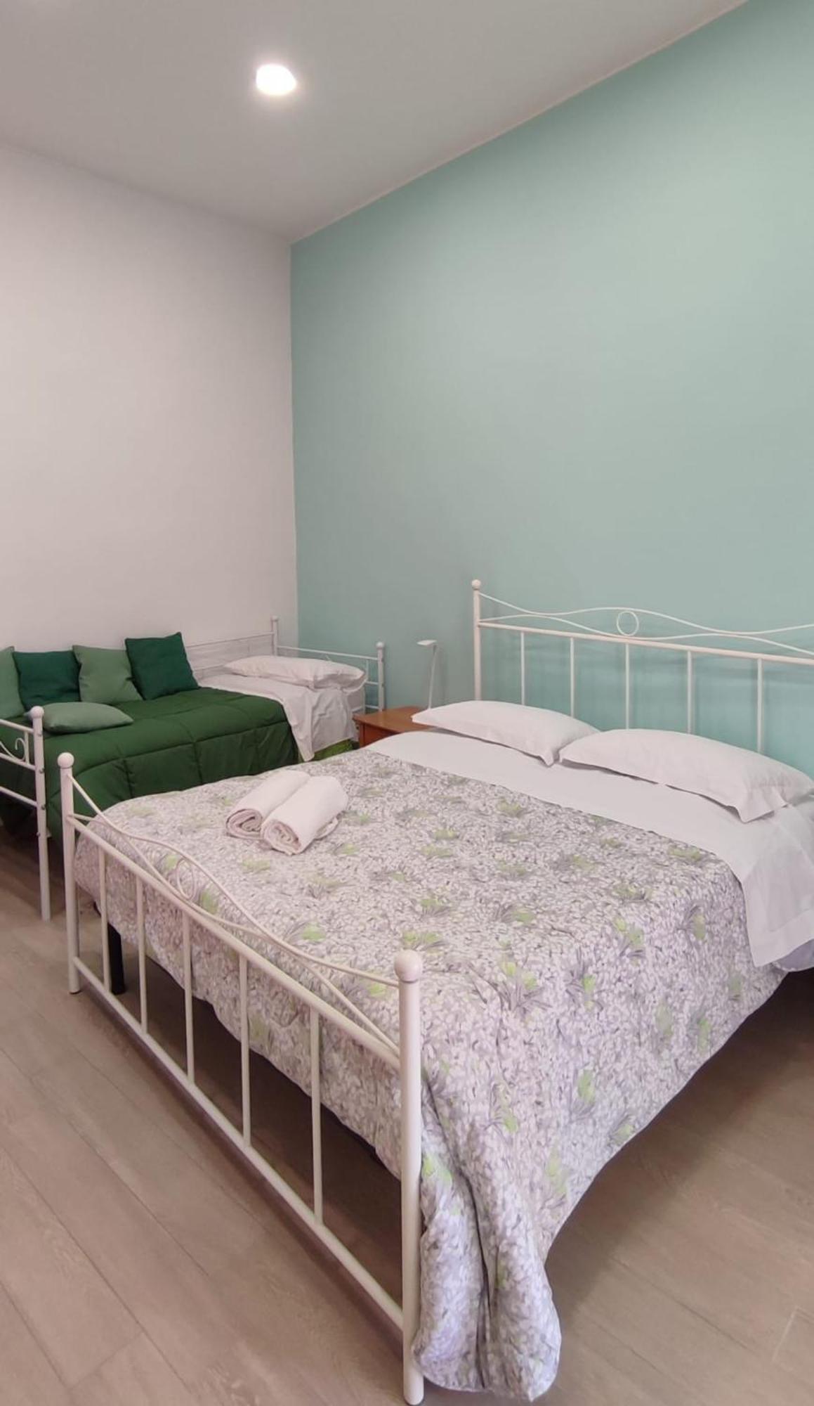 Casa Vacanze Napoli Centro Carmen & Sara Eksteriør bilde